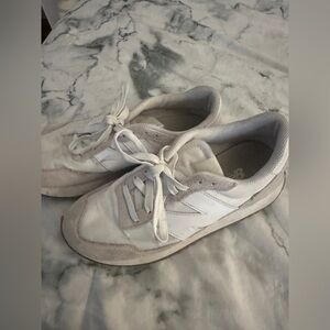 New Balance Women's White and Gray Sneakers